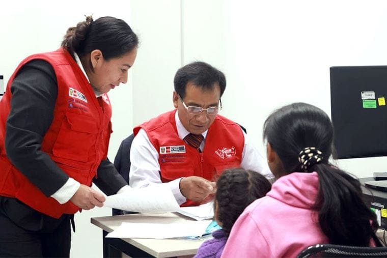 ¿Qué pasos seguir si el padre o la madre no cumple con la pensión de alimentos?