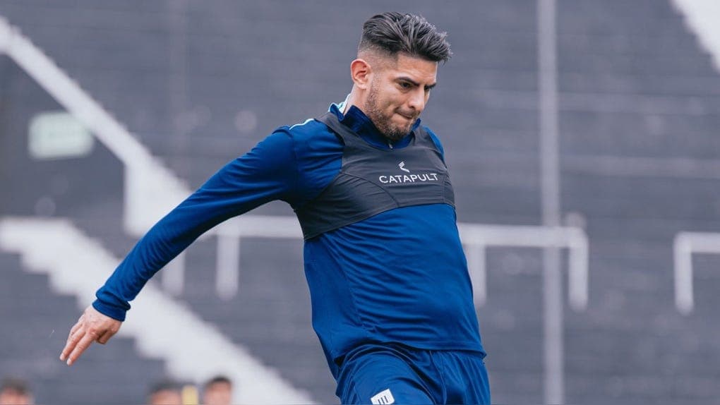 Alianza Lima solicitó a la Comisión Disciplinaria la rectificación de la segunda tarjeta amarilla a Carlos Zambrano