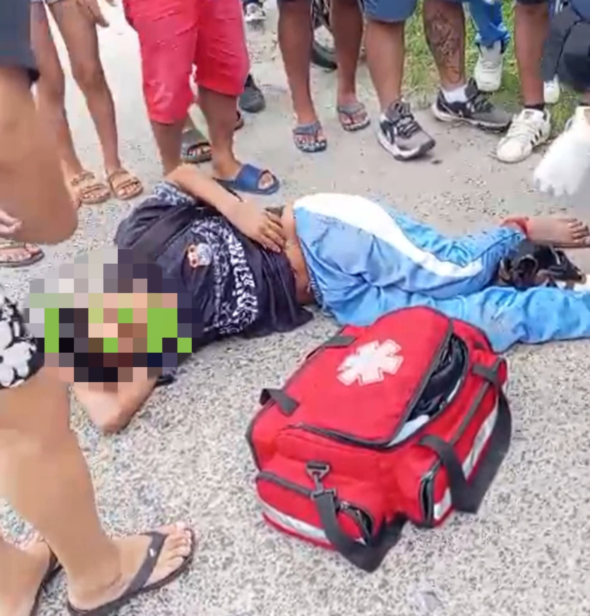 MOTOCICLISTA DE 15 AÑOS CHOCA TRAS “CARRERA” LUEGO DE NO SER DEJADO INGRESAR A SU COLEGIO EN TINGO MARÍA.