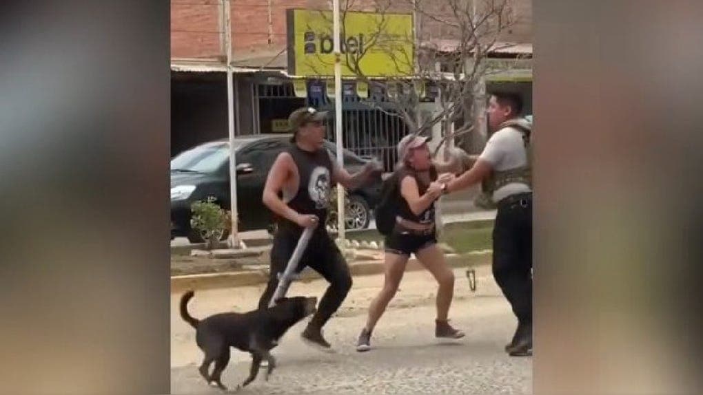 Dos ciudadanos extranjeros Fueron captados agrediendo a un policía que intentó intervenirlos en Máncora